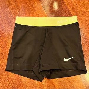 nike pro black shorts